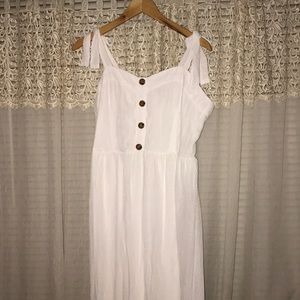Mlle Gabrielle White maxi dress